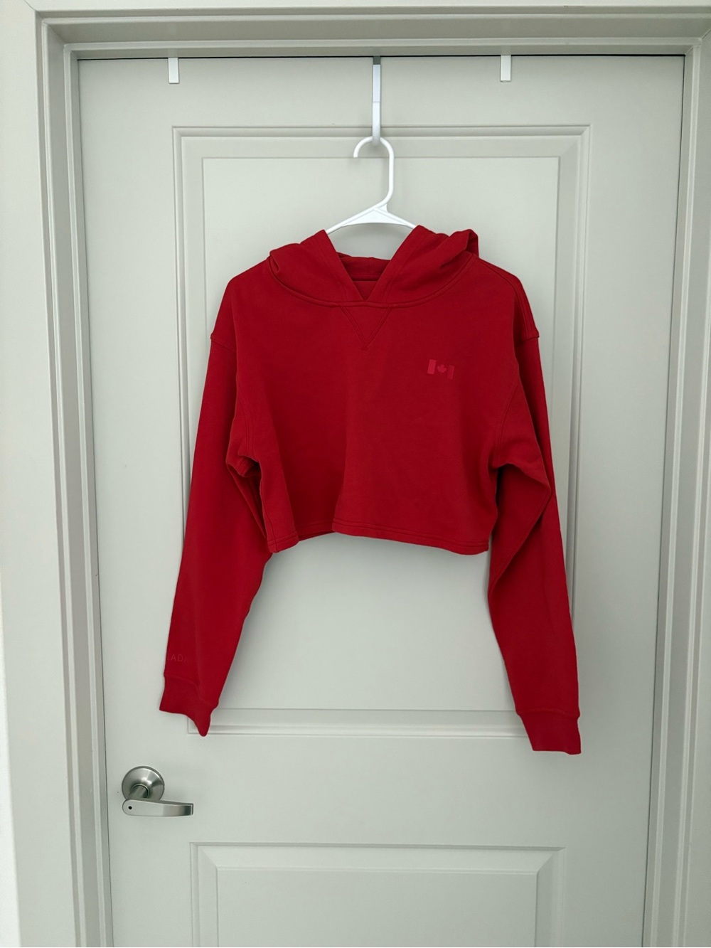 Lululemon rare Team Canada All Yours Cropped Hoodie size 8